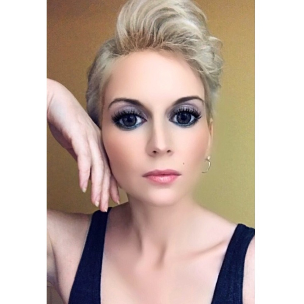 Meet your Posher, Alison